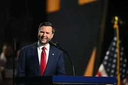 Phó Tổng thống Mỹ: Ông Trump sẽ không để xung đột với Iran trở thành “cuộc chiến không hồi kết”