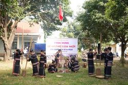 Phục dựng Lễ mừng lúa mới của người Jrai