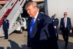 Ông Trump khôi phục 2 cuộc vận động bầu cử tại Kansas và Iowa
