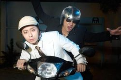 2 nam ca sĩ Việt gây ngỡ ngàng
