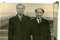 Đi tìm con người Hoàng Trung Thông