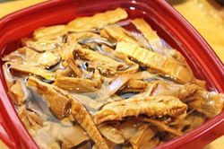 Thực phẩm cần tránh khi đang cho con bú