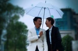 Thái Thiếu Phân, Trương Tấn hạnh phúc kỷ niệm 8 năm ngày cưới