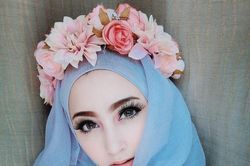 Hot girl Hồi giáo hút hàng trăm nghìn 'like' Facebook