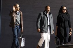 Thông điệp quan trọng từ những bộ trang phục của cựu Tổng thống Mỹ Barack Obama