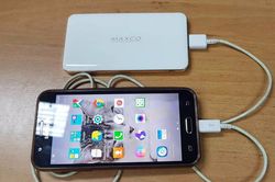 Cấm dùng pin sạc dự phòng trên máy bay