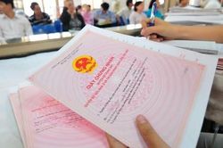Muốn thêm tên chồng (vợ) vào 'sổ đỏ' phải làm thế nào?