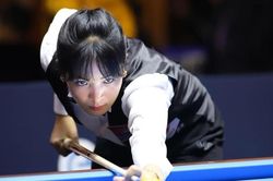 Nữ cơ thủ xinh đẹp gây sốt ở giải Billiards carom châu Á 2019
