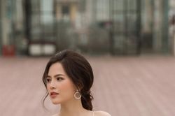 Phi Huyền Trang - Nữ diễn viên hở bạo và sexy bậc nhất showbiz Việt