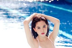 Ngọc Trinh và những lần ăn mặc hở bạo, gây sốc tại showbiz