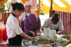 Quảng bá văn hóa ẩm thực và du lịch Việt Nam tại Công viên Thống nhất