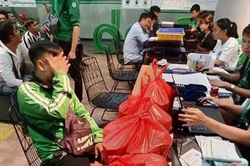 Dân mạng sục sôi gái xinh 'bùng' hàng shipper làm thú tiêu khiển
