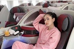 Ca sĩ Quang Vinh công khai 'thả thính' Chi Pu trên trang cá nhân
