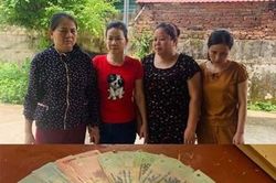 Bắt quả tang 4 quý bà đang sát phạt ở nhà mẹ đẻ