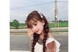 Thiếu nữ mặt xinh như thiên thần nhưng ai cũng 'choáng' khi nhìn cơ thể cô