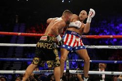 Quyền Anh: Tránh đòn bằng thân ảnh kỳ ảo, Fury 'giận dữ' được so sánh với Muhammad Ali