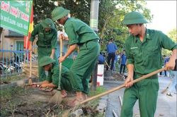 Chính trị - Xã hội Theo dòng thời sự 'Quân hàm xanh' hưởng ứng 'Ngày Chủ nhật xanh'
