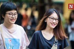 Chùm ảnh: Thí sinh rạng rỡ trong ngày làm thủ tục thi THPT quốc gia 2019