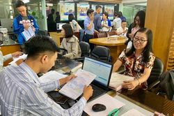 Thí sinh 63 tuổi có tới 7 đứa cháu đăng ký xét tuyển đại học