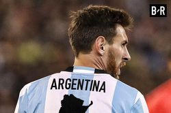 Lionel Messi bị CONMEBOL phạt 1.500 USD