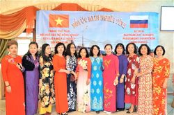 Cuộc hội ngộ thắm tình Nga-Việt sau hơn 30 năm tại thành phố Klin