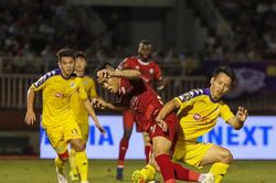 Từ 97 phút văn minh trên sân Thống Nhất đến lời cảnh tỉnh cho bóng đá Việt Nam