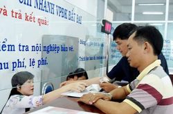 Thủ tục phải 'chạy', không thì… chờ