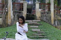 Cô gái khuyết tật từng bị xâm hại và hạnh phúc bất ngờ: 'Lật tung quá khứ tìm người anh thương'
