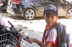 Nói với bà đi đổ rác, bé trai 6 tuổi đạp xe bỏ nhà đi