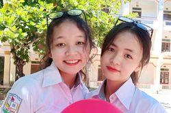 Nữ thủ khoa xinh đẹp khối C trường huyện 'bật mí' bí quyết đạt điểm cao