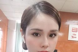 Bạn gái 6 lần trượt hoa hậu của sao U23 Việt Nam hóa thành nữ thư ký