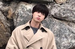 Ahn Jae Hyun có gu ăn mặc nhàm chán, chuộng đồ một màu