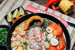 Cách nấu bún hải sản chua cay ngon hơn ngoài hàng