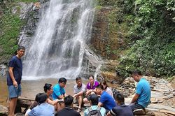 Ðánh thức tiềm năng du lịch sinh thái ở Tênh Phông