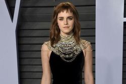 Emma Watson và những lần mắc lỗi trang phục trước đám đông