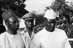 Tổng thống đầu tiên của Gambia Dawda Jawara qua đời ở tuổi 95