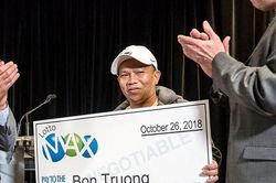 Đánh 1 dãy số trong 20 năm, người gốc Việt trúng 60 triệu USD