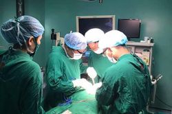 Bé 15 tuổi bất ngờ phát hiện mắc ung thư tuyến giáp
