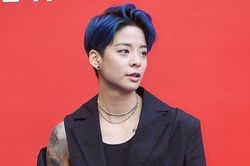 Gu thời trang tomboy 'độc nhất' showbiz Hàn của Amber