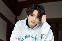 Jungkook khoe giọng hát hay trong màn trình diễn 'Boy with luv'