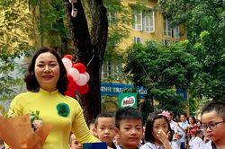 Năm học mới vẫn nỗi lo lạm thu