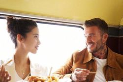 Angelababy được David Beckham mời món ăn đặc biệt