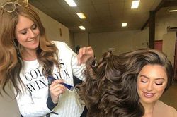 Clip: Bí mật hài hước phía sau mái tóc bay bồng bềnh trong quảng cáo dầu gội