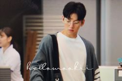 Trọn bộ ảnh Ji Chang Wook xuất thần tại sân bay đến TP.Hồ Chí Minh