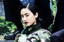 Thẩm Nguyệt bị chê thảm họa make up khi đánh môi thâm