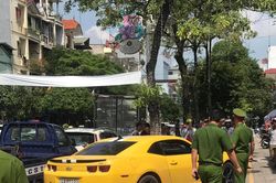 Nóng: Cảnh sát dùng súng đập vỡ kính, truy đuổi 'siêu xe' như phim hành động tại Quảng Ninh