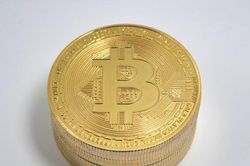 Nhiều tiền ảo tăng mạnh, Bitcoin vẫn 'dậm chân tại chỗ'