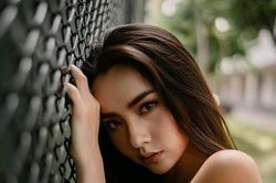 Bạn gái 'Messi Thái' trở thành cô dâu kiều diễm