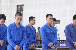Mâu thuẫn tiền thuê loa karaoke di động, 6 người chia nhau gần 40 năm tù