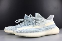Dân chơi sneakers: Đôi Yeezy bán ngày mai sẽ hot, giá cao gấp đôi